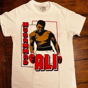 Brand New Muhammad Ali Vintage T shirt(Mens Small)